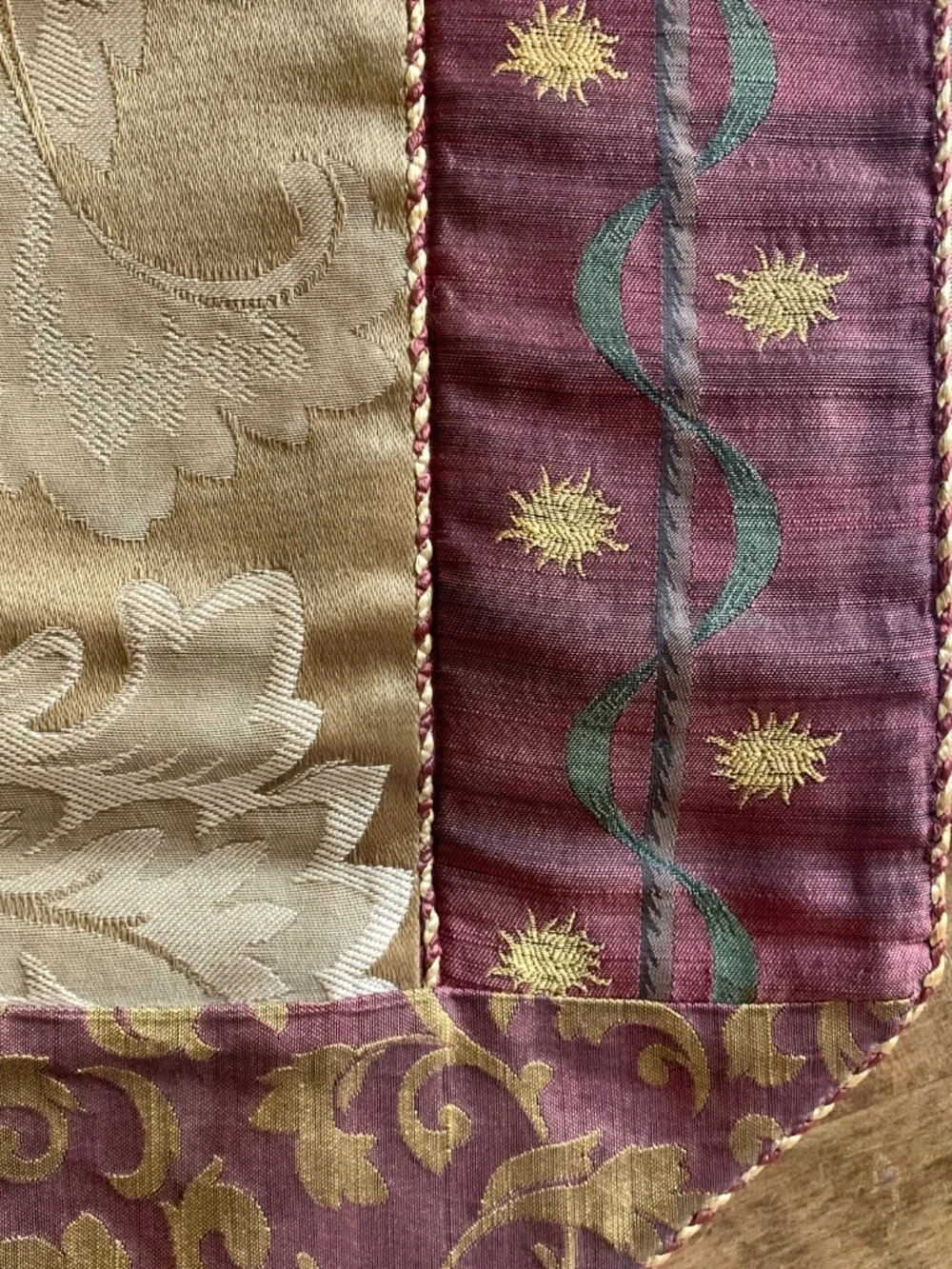 Vintage Burgundy Gold Jacquard Damask Table Runner 14x70 Elegant Holiday Dining